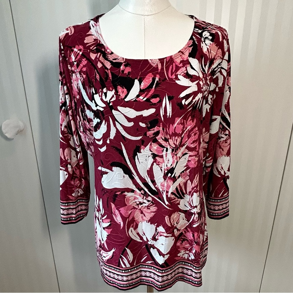 JM Collection pink black white floral long sleeve no wrinkle top Size L